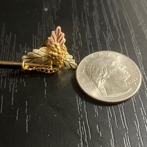 Elegant Gold and Silver Leaf Brooch